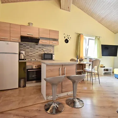 Gasthuis Holiday Apartments Medulin 3*